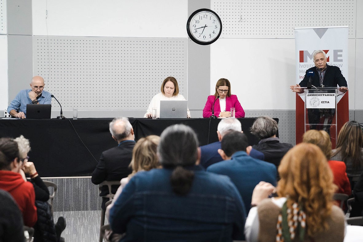 Πάρις Χριστοφή για ΙΜΜΕ